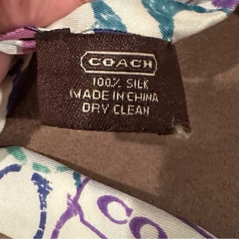 Vintage Hard to Find Silk Coach Skinny Scarf - Picture 6 of 7